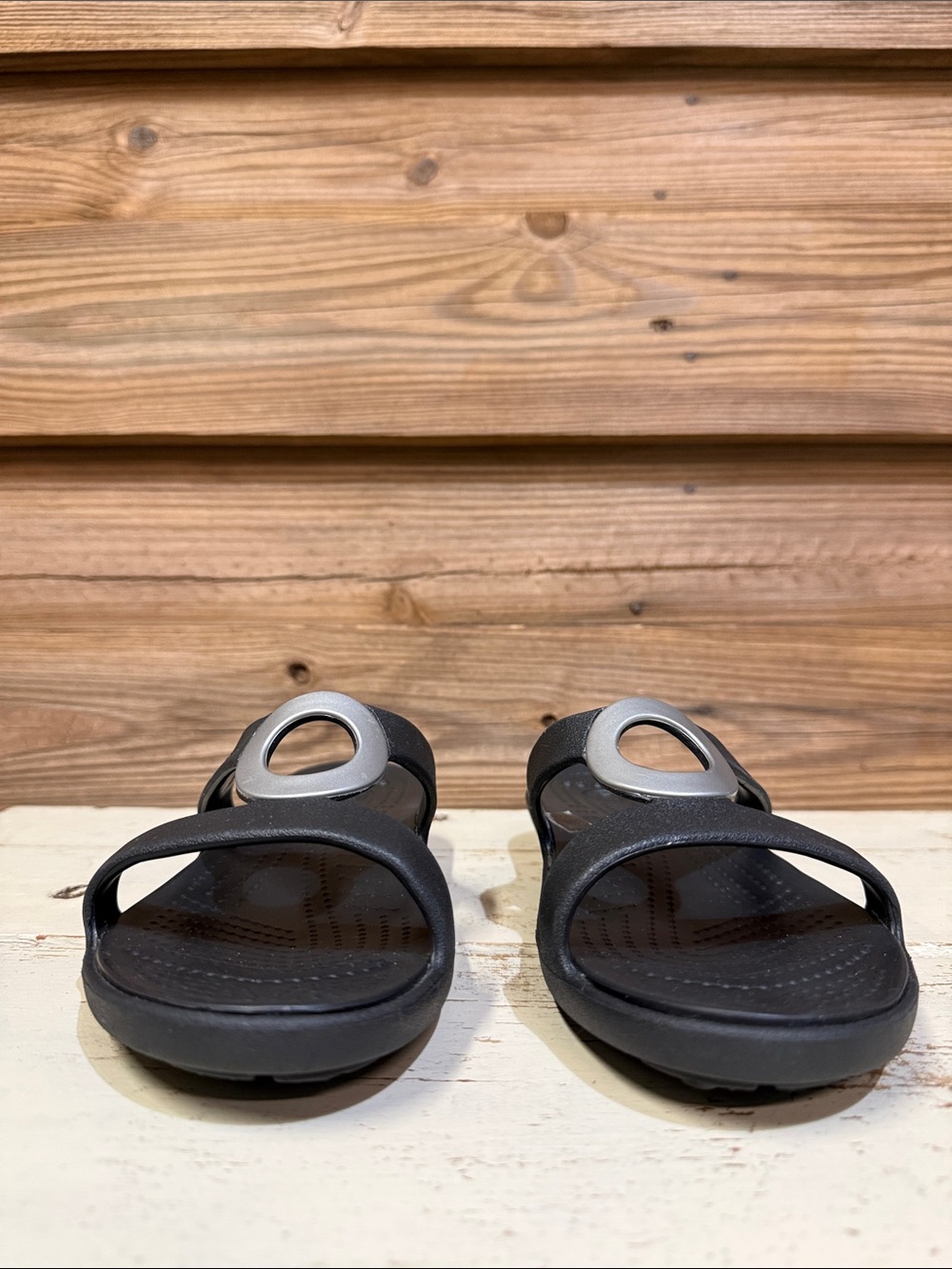 CROCS Sanrah Beveled Circle Sandals - Picture 3 of 10